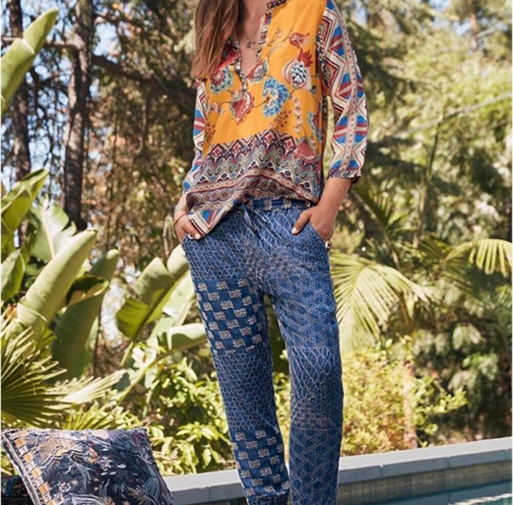 JOHNNY WAS BIYA Cher Embroidered Denim Pant Joggers Chambray Blue Elastic M